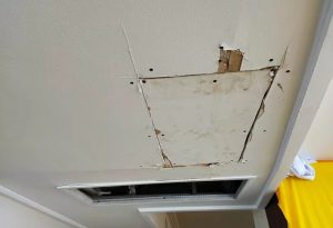 Vá Lỗ Trần Thạch Cao Mất Bao Nhiêu Thời Gian